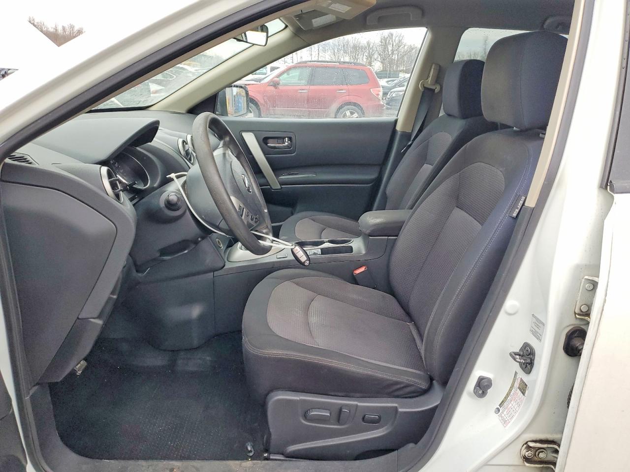 2013 NISSAN ROGUE S photo 7