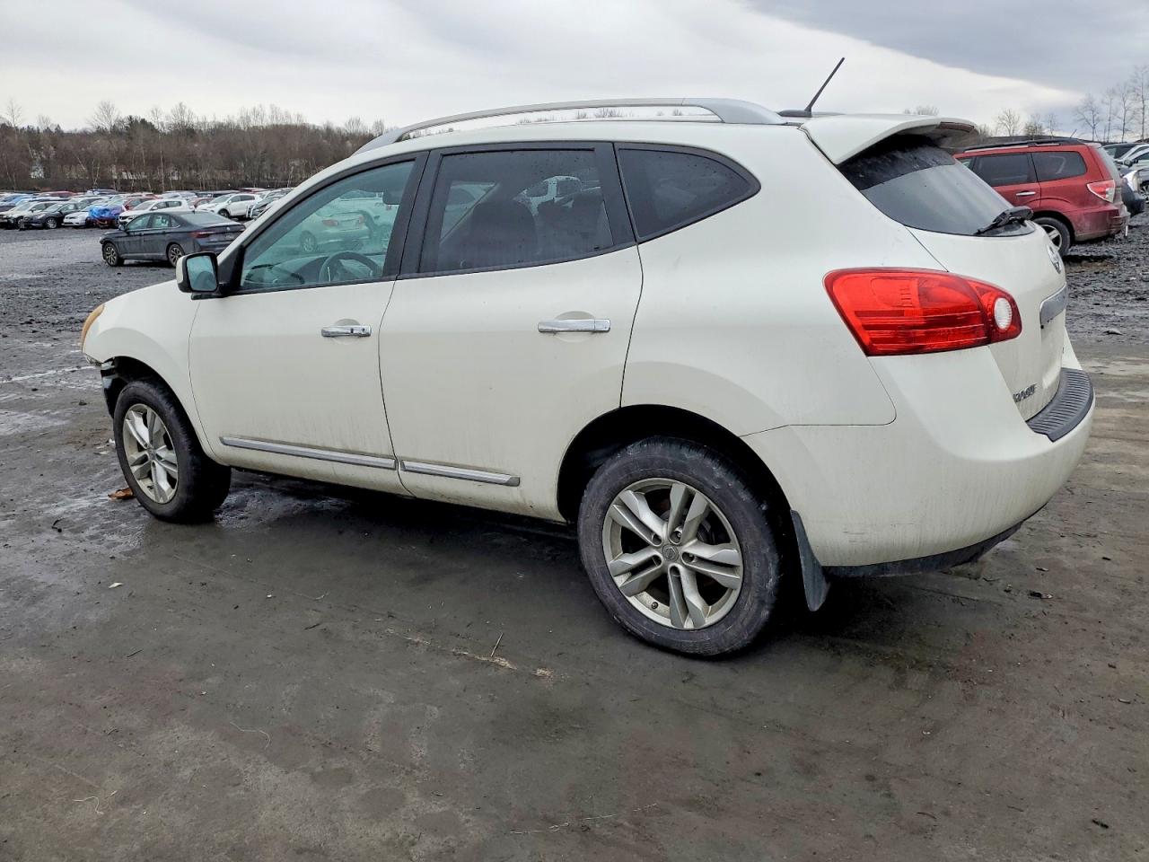 2013 NISSAN ROGUE S photo 2