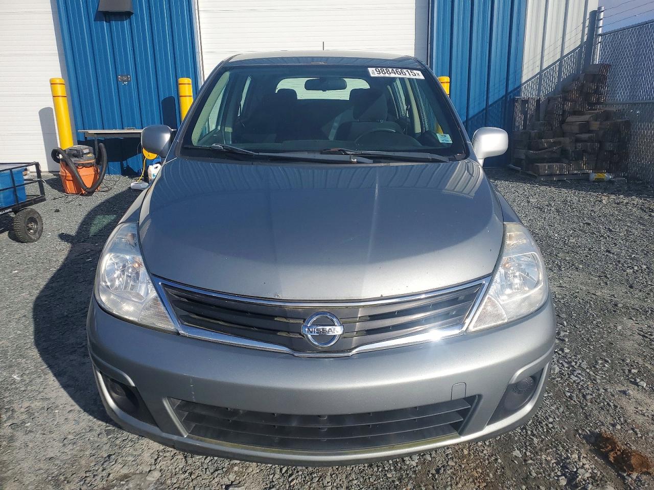 2011 NISSAN VERSA S photo 9