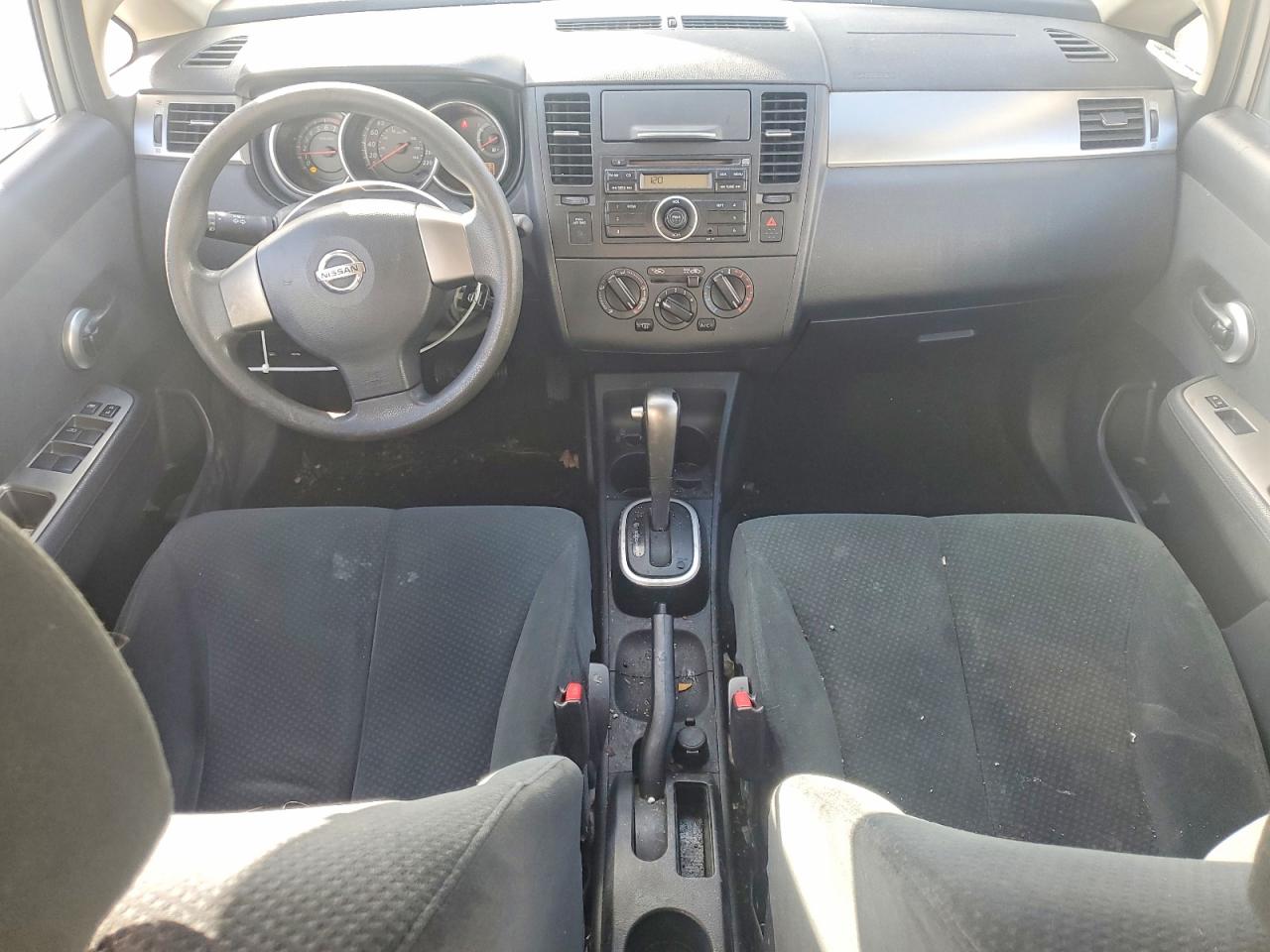 2011 NISSAN VERSA S photo 15