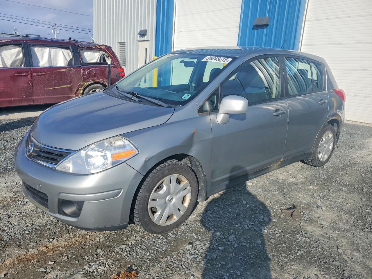 2011 NISSAN VERSA
