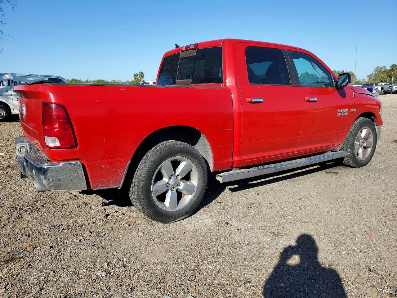 2015 RAM 1500 SLT photo 5