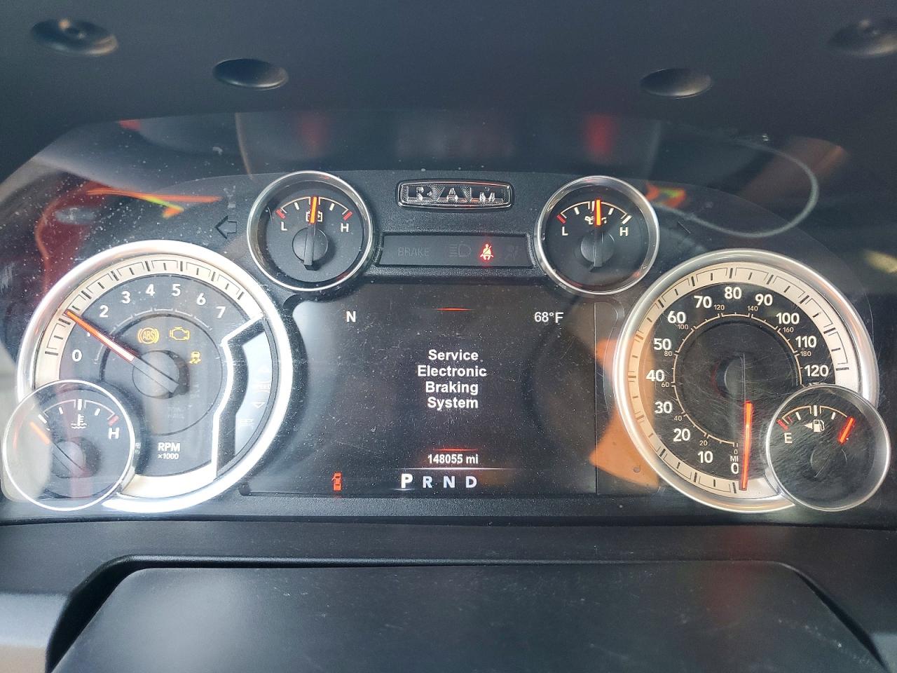 2015 RAM 1500 SLT photo 17