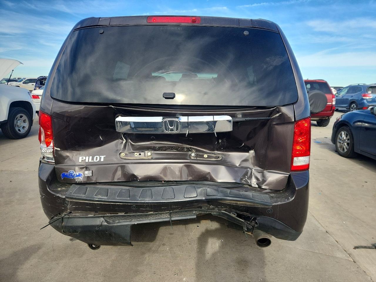 2012 HONDA PILOT EXLN photo 11