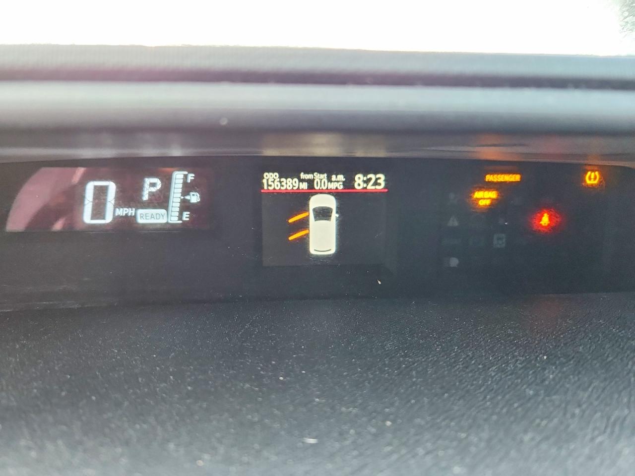 2015 TOYOTA PRIUS photo 9