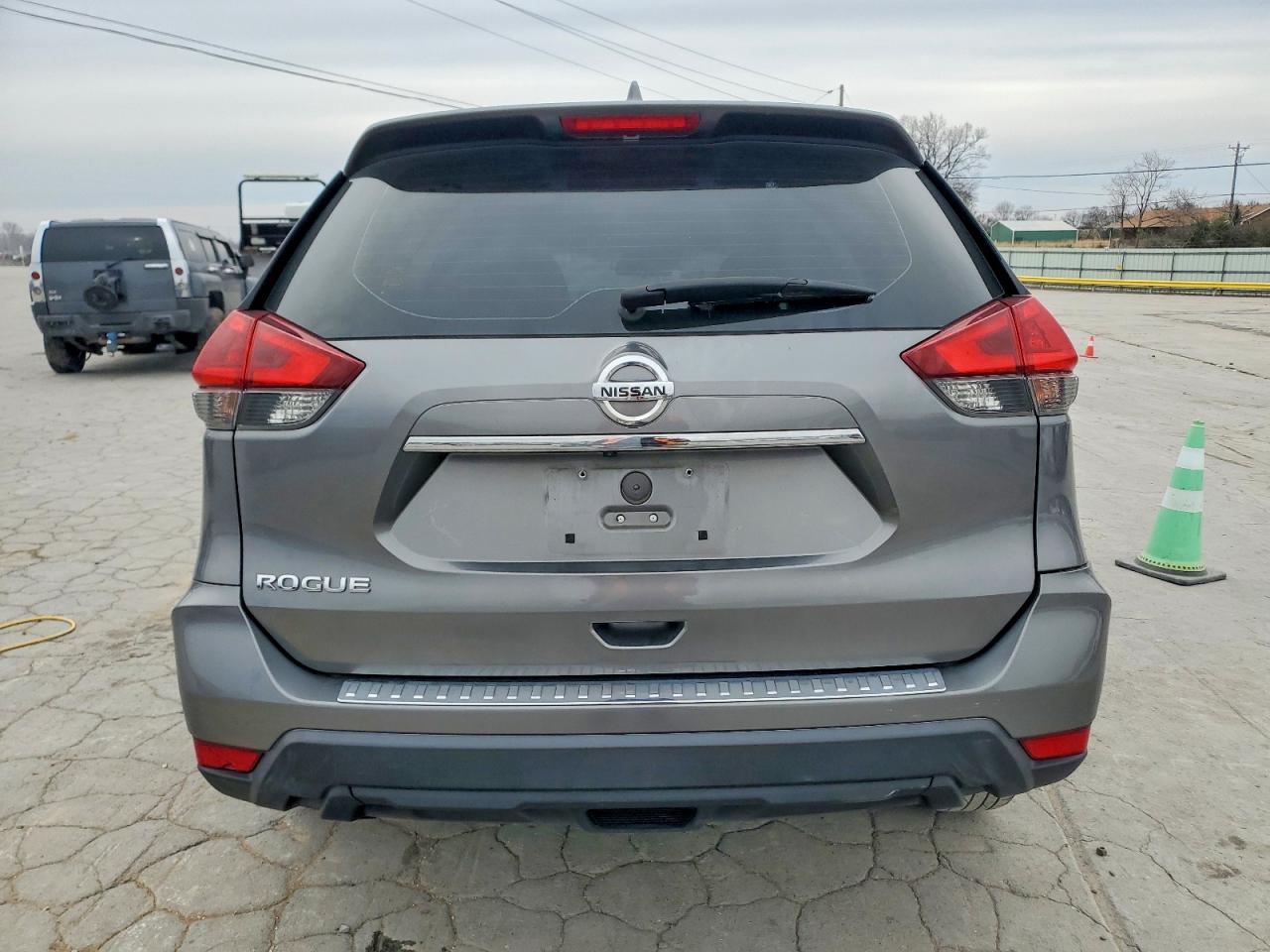 2020 NISSAN ROGUE S photo 11