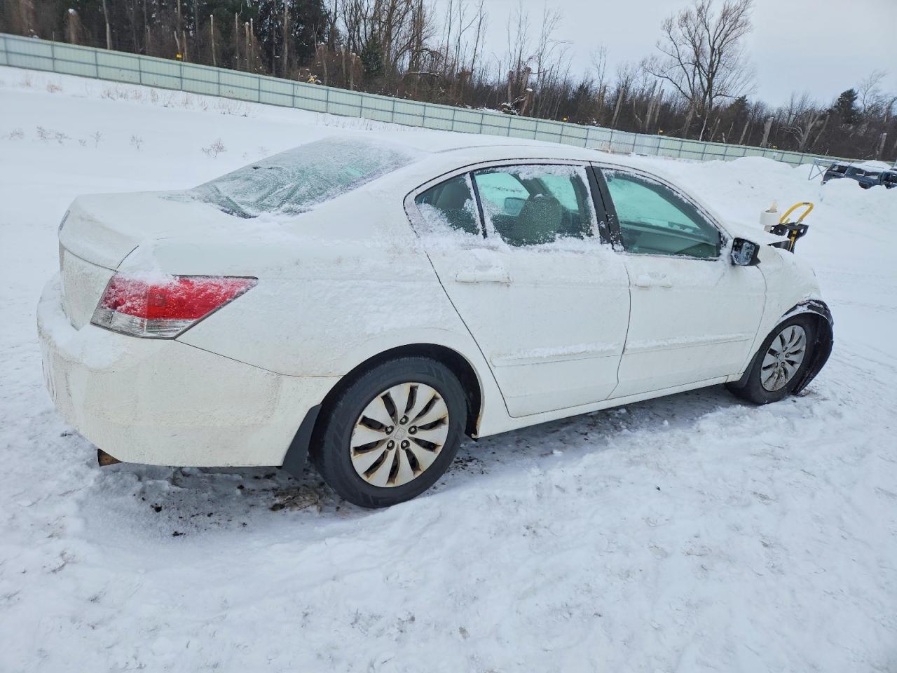 2010 HONDA ACCORD LX photo 3
