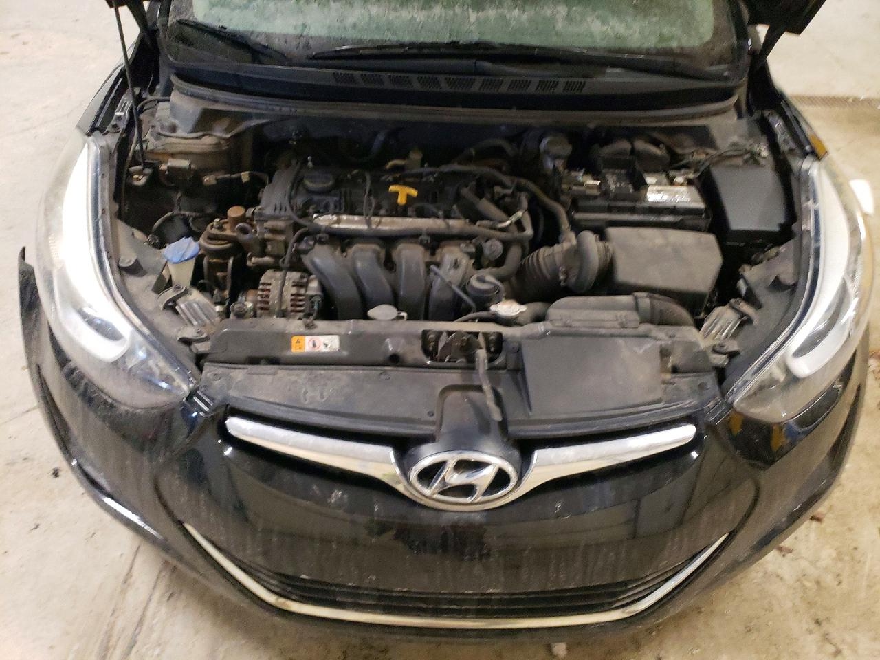 2014 HYUNDAI ELANTRA SE photo 11