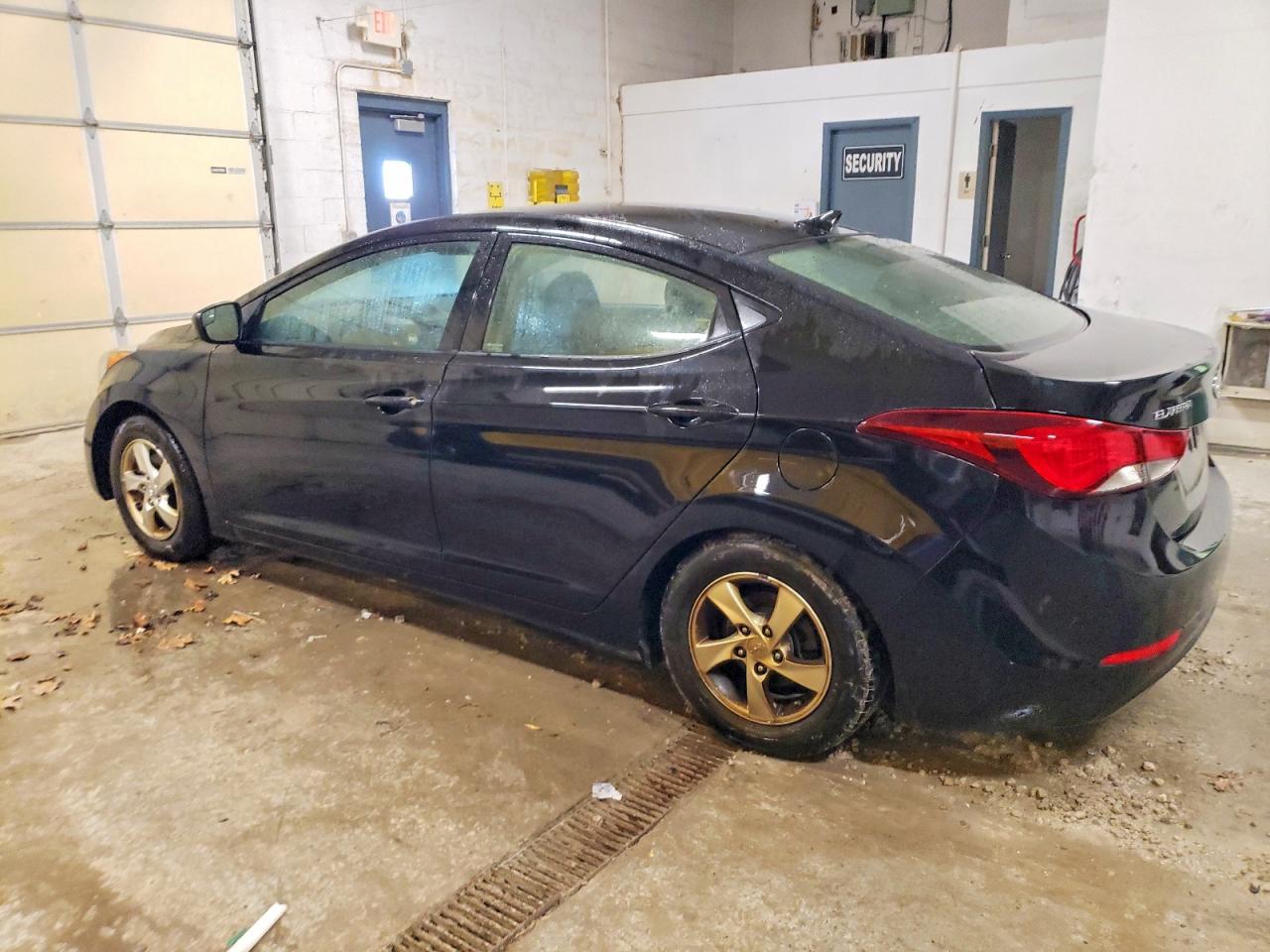 2014 HYUNDAI ELANTRA SE photo 2