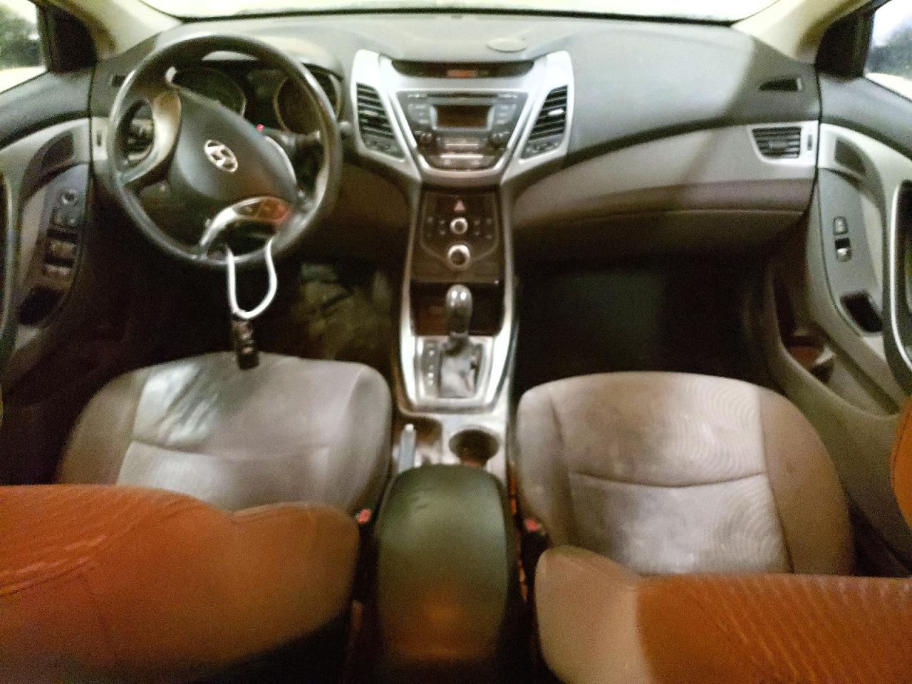 2014 HYUNDAI ELANTRA SE photo 8