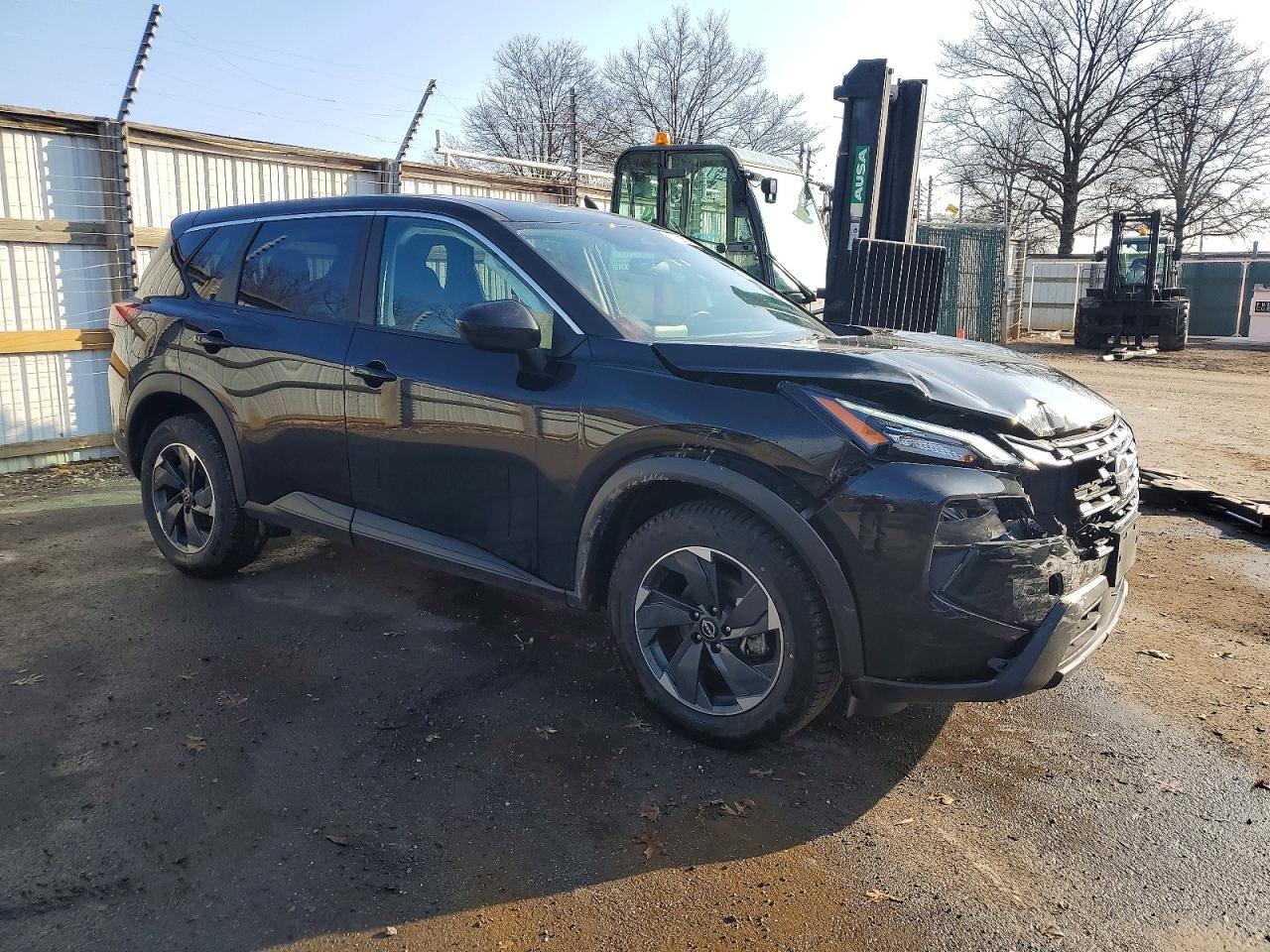2025 NISSAN ROGUE SV photo 4