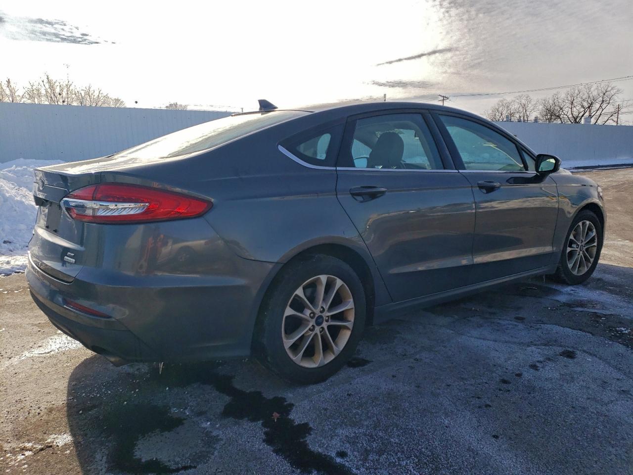 2020 FORD FUSION SE photo 5