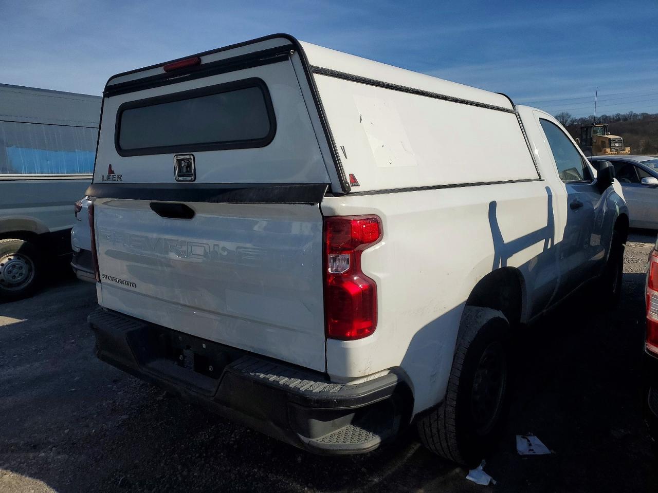 2023 CHEVROLET SILVERADO C1500 photo 5