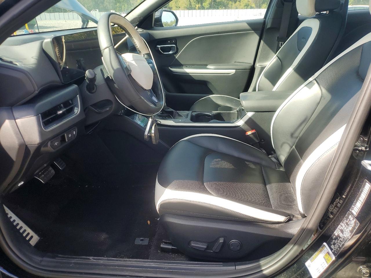 2025 KIA K4 GT-LINE TURBO photo 13