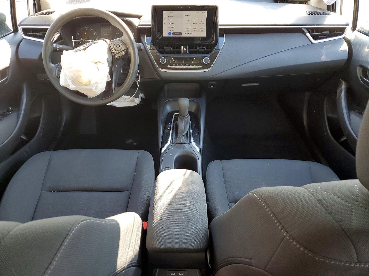 2024 TOYOTA COROLLA LE photo 8