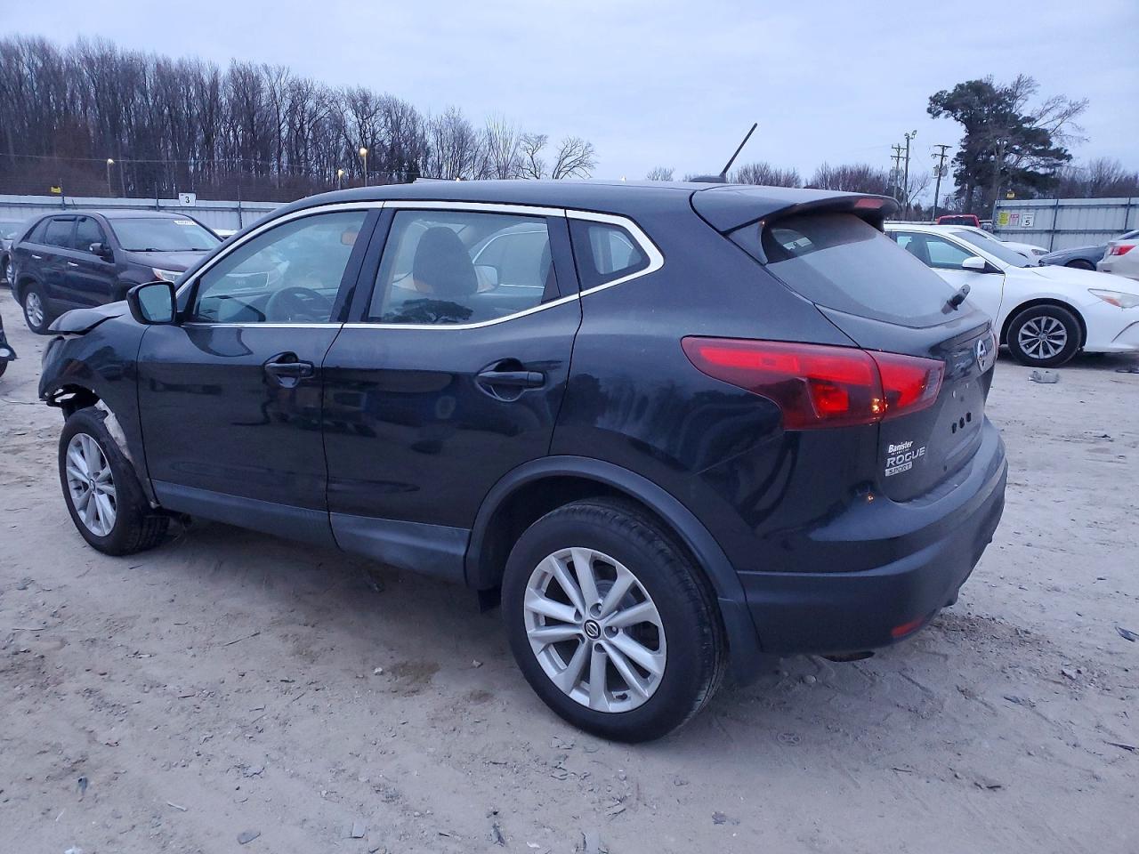 2019 NISSAN ROGUE SPORT S photo 2