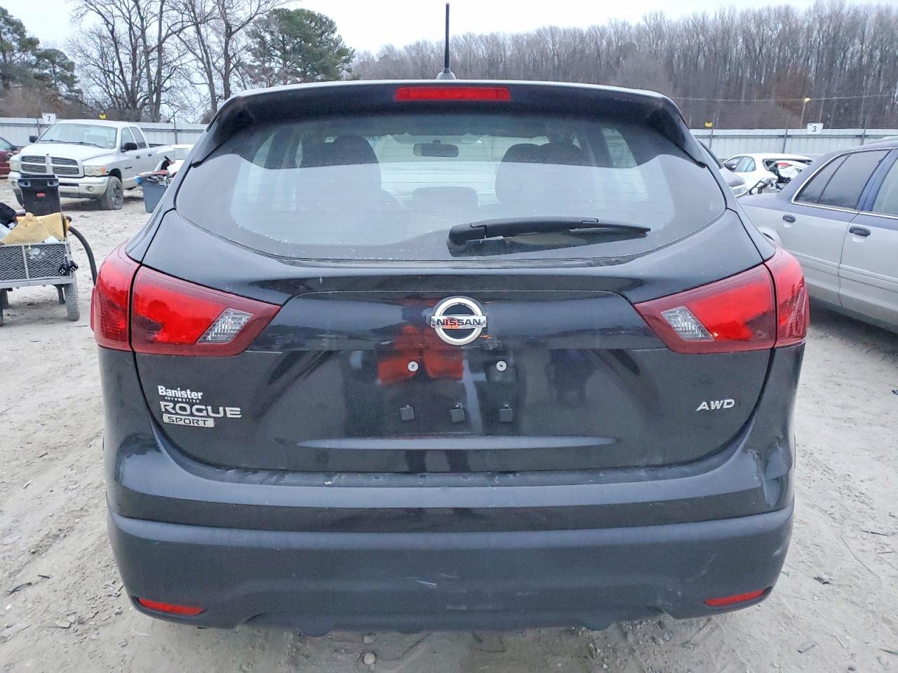 2019 NISSAN ROGUE SPORT S photo 6