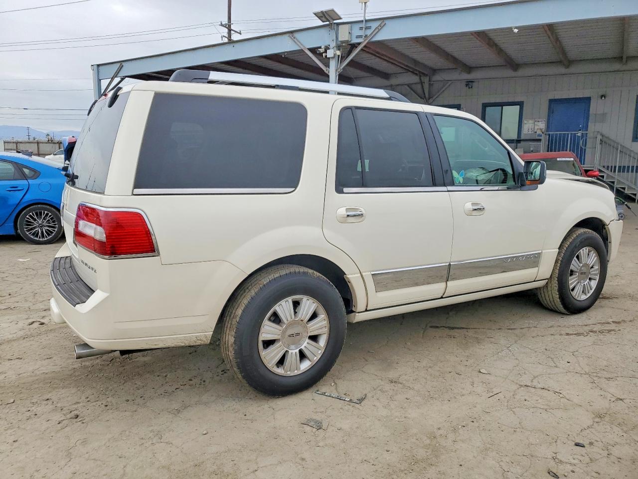 2008 LINCOLN NAVIGATOR photo 3