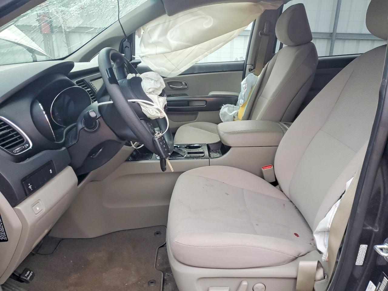 2021 KIA SEDONA LX photo 19