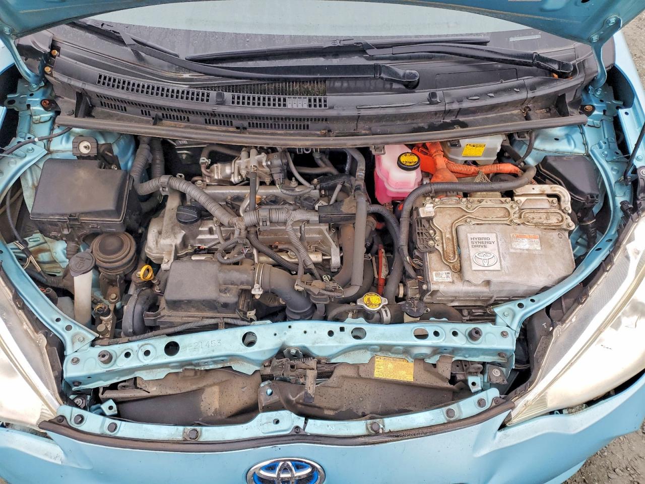 2013 TOYOTA PRIUS C photo 21