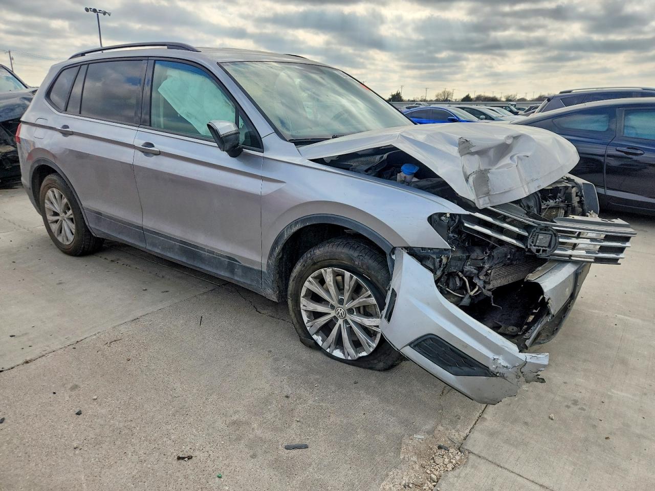 2020 VOLKSWAGEN TIGUAN S photo 4