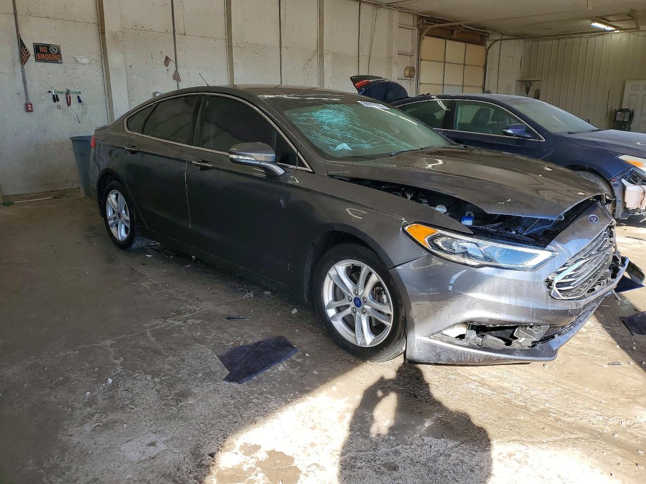 2018 FORD FUSION SE photo 4
