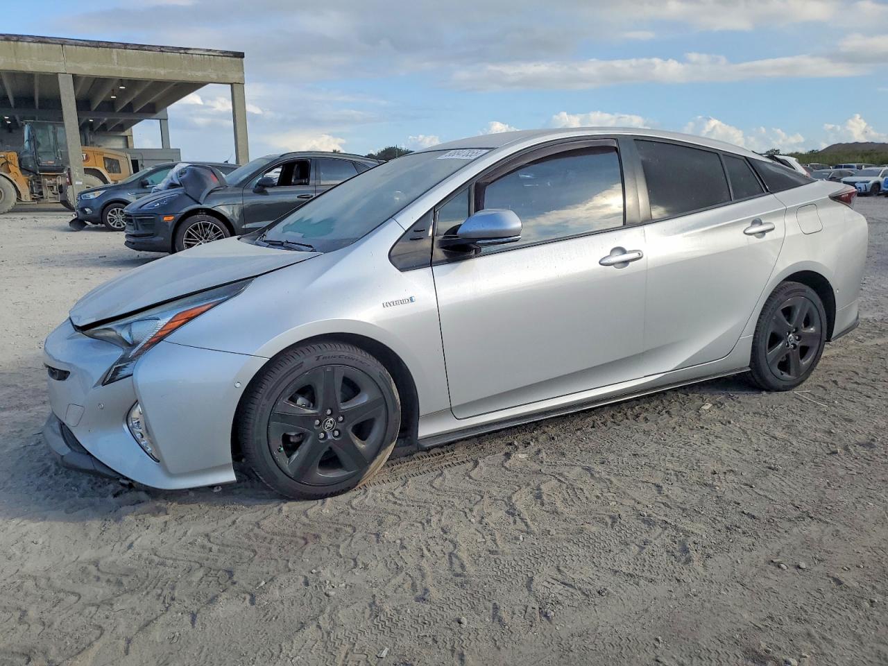 2018 TOYOTA PRIUS