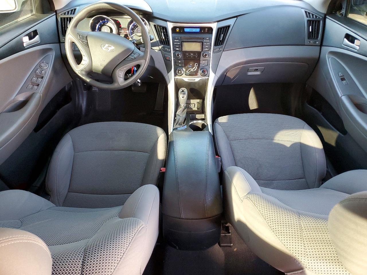 2013 HYUNDAI SONATA GLS photo 8