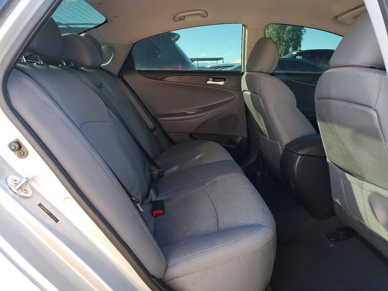 2013 HYUNDAI SONATA GLS photo 10