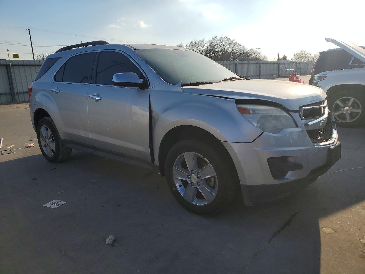 2015 CHEVROLET EQUINOX LT photo 4