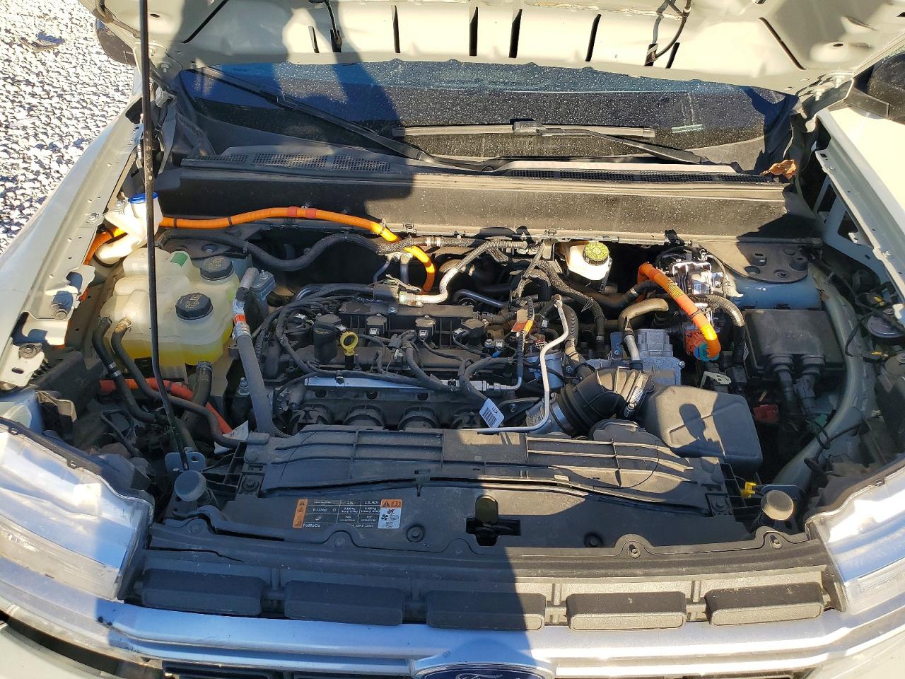2024 FORD MAVERICK LARIAT photo 31