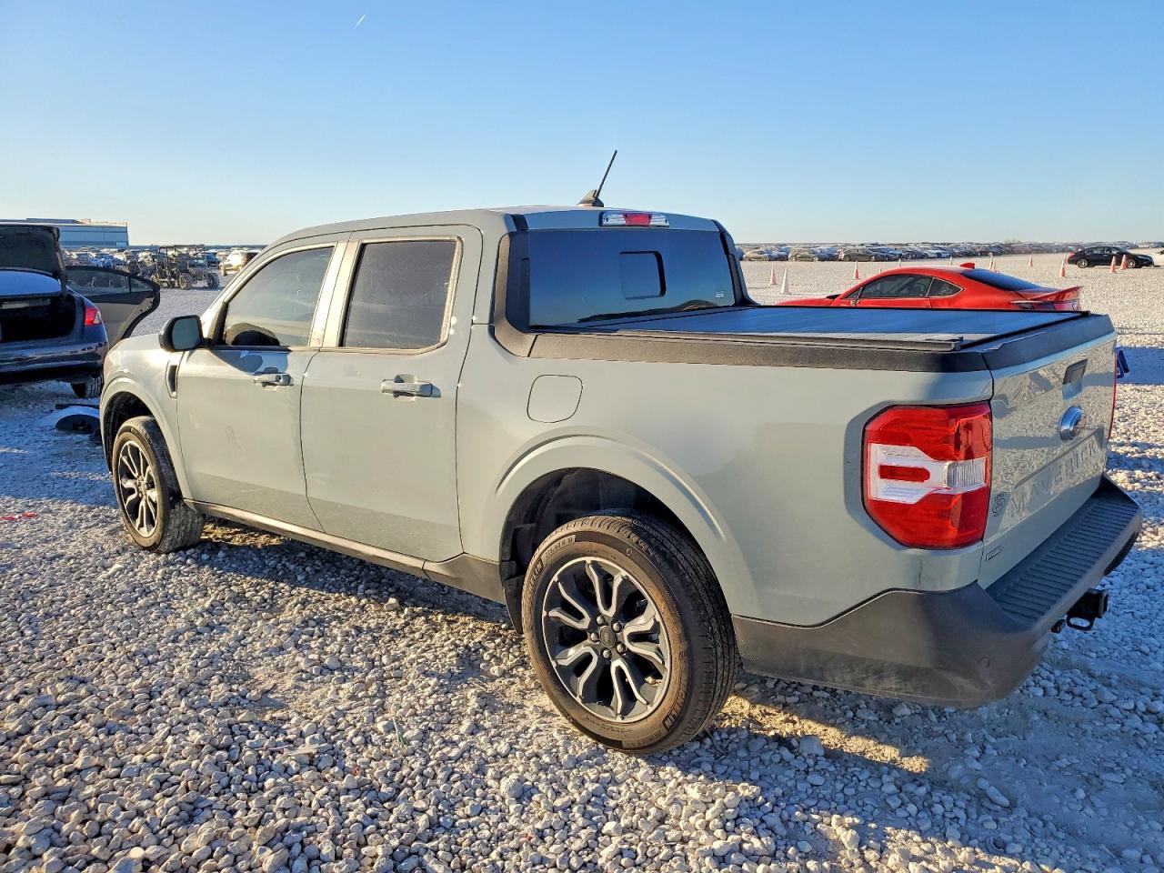 2024 FORD MAVERICK LARIAT photo 4