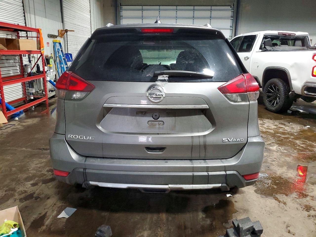 2018 NISSAN ROGUE S photo 6