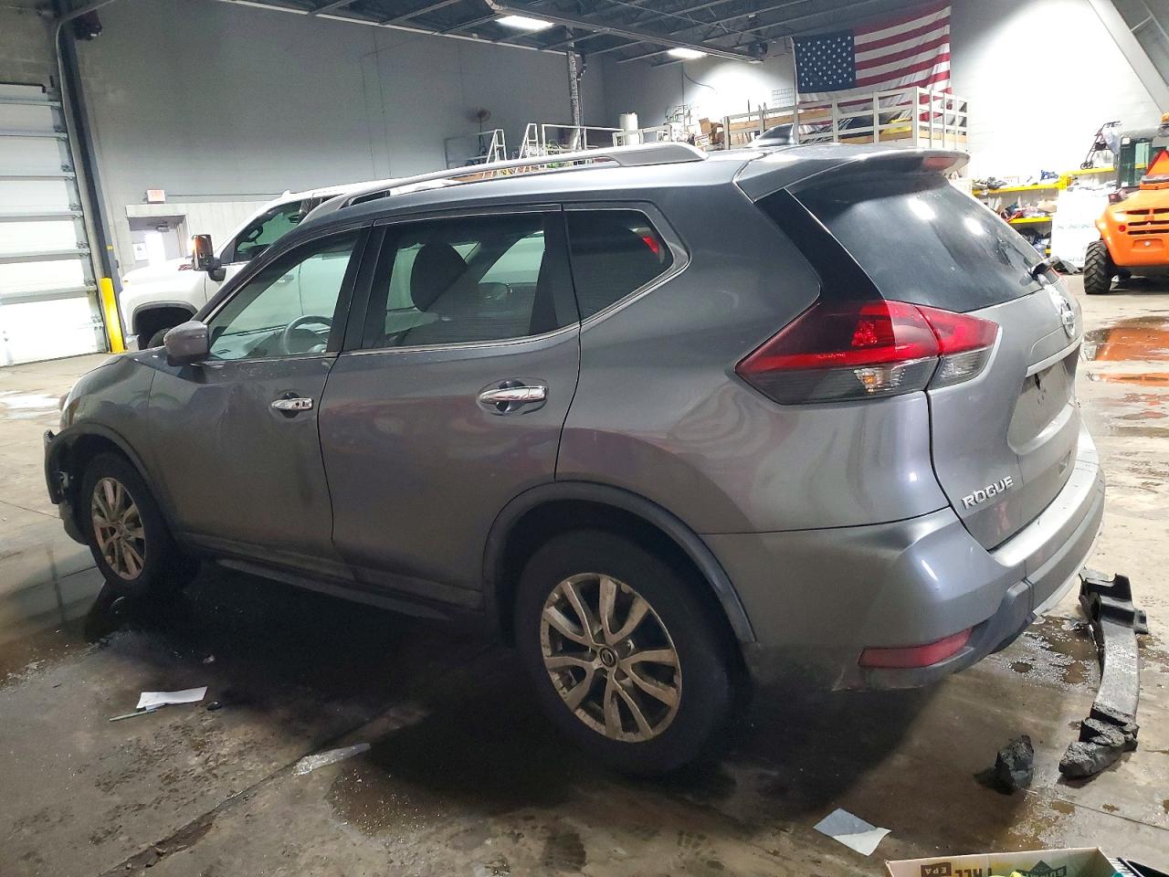 2018 NISSAN ROGUE S photo 2