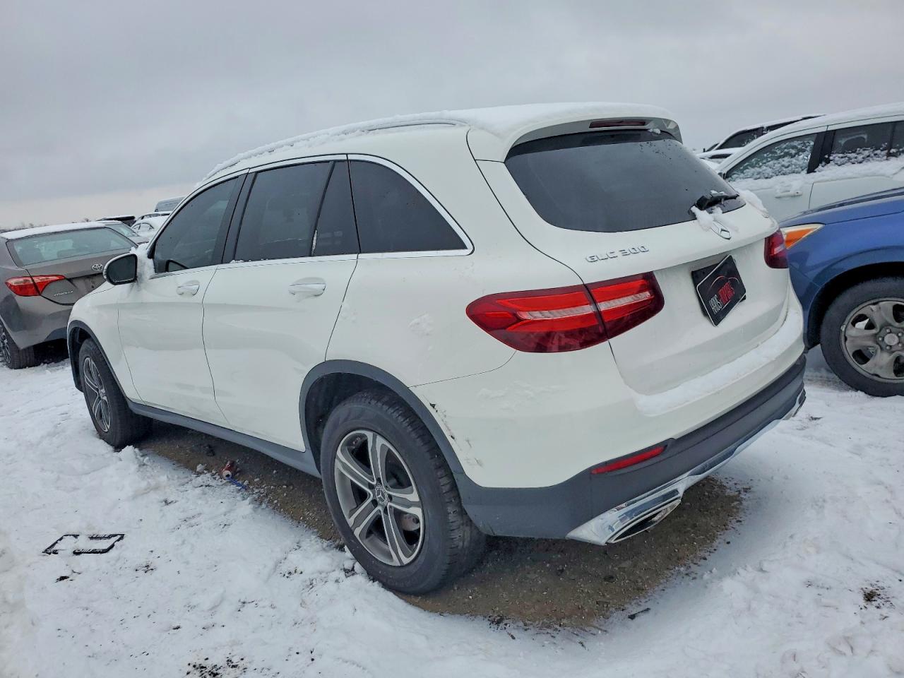 2018 MERCEDES-BENZ GLC 300 4MATIC photo 4
