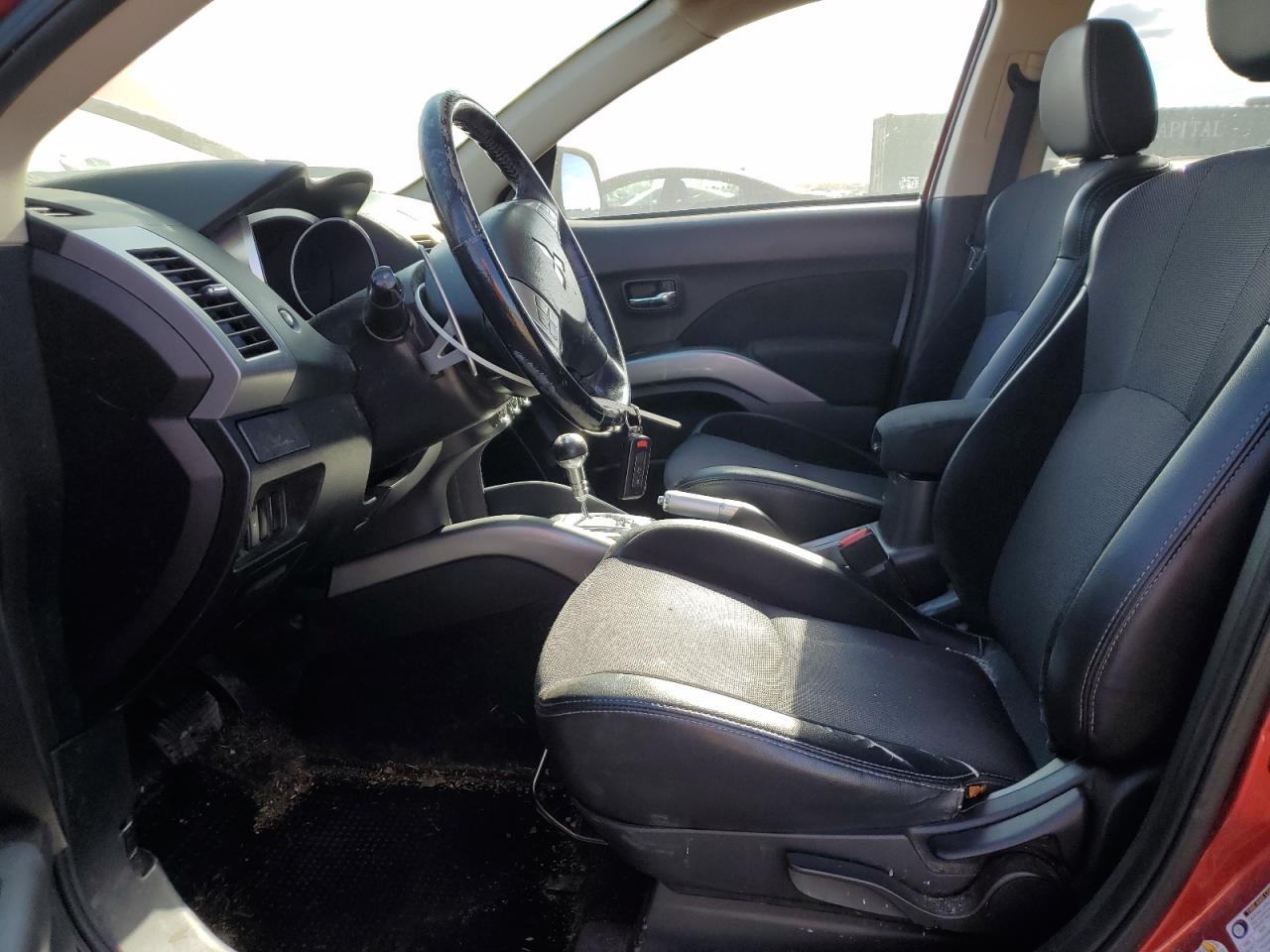 2013 MITSUBISHI OUTLANDER SE photo 7