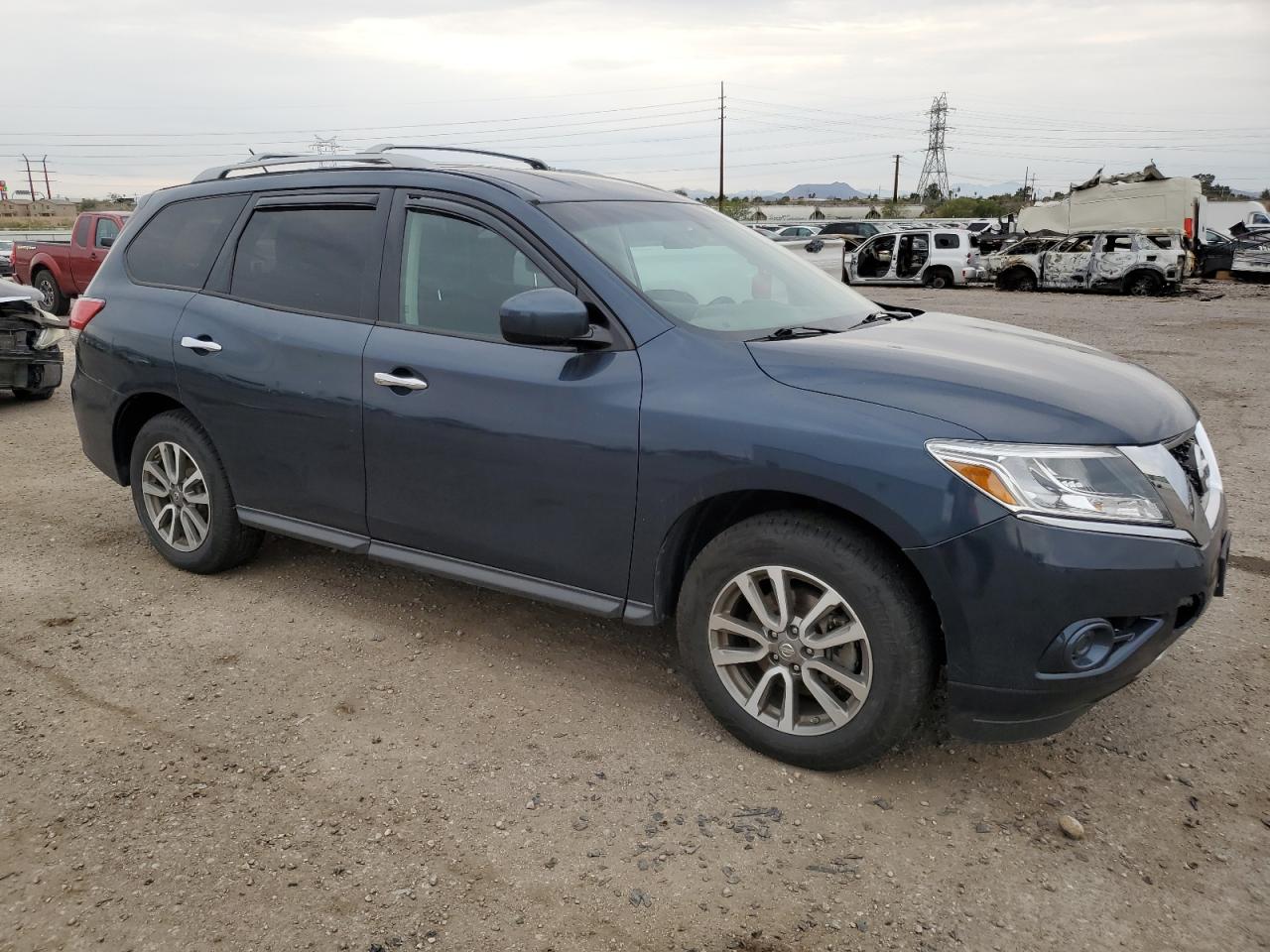 2013 NISSAN PATHFINDER S photo 4