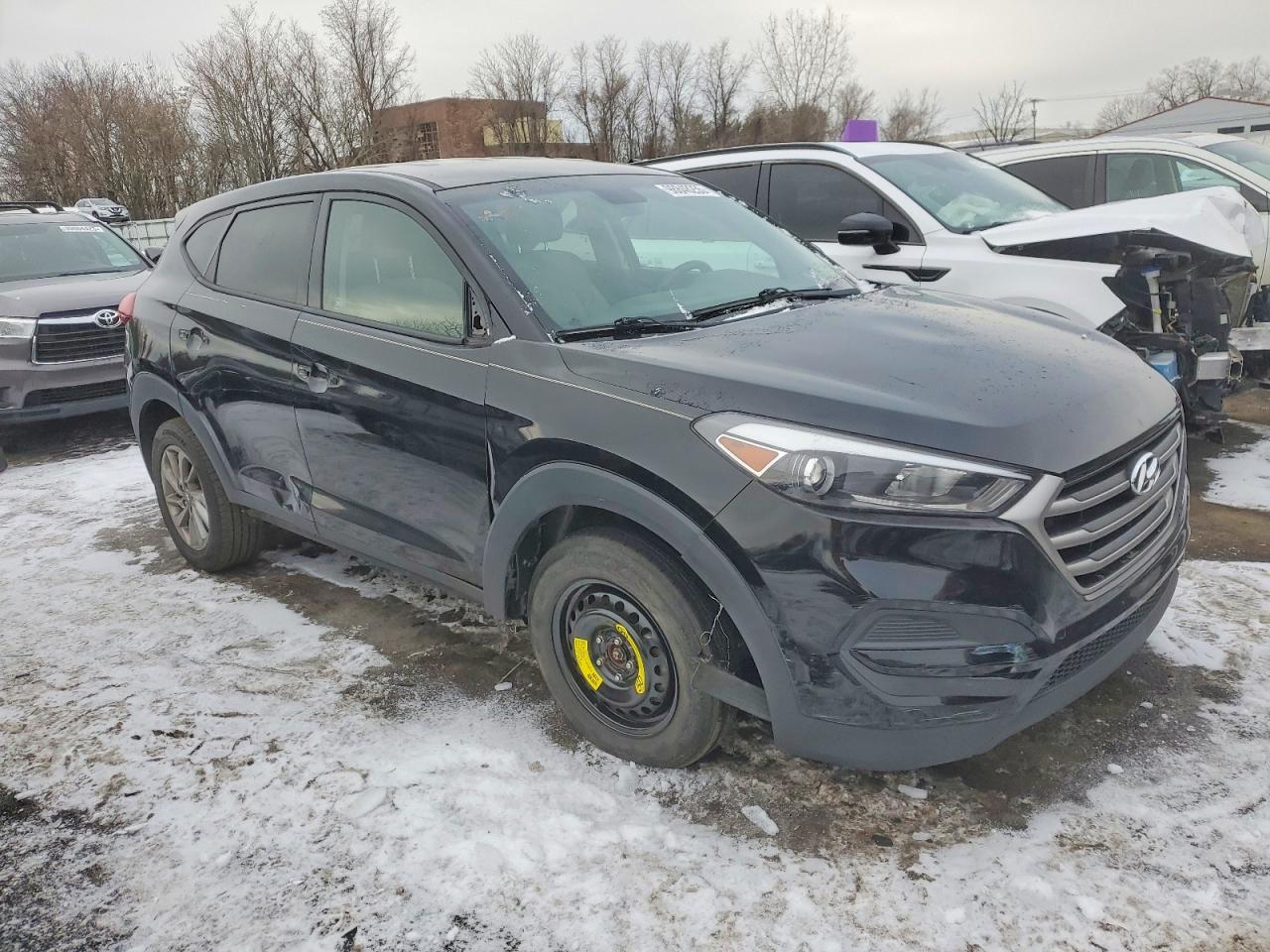 2018 HYUNDAI TUCSON SE photo 4