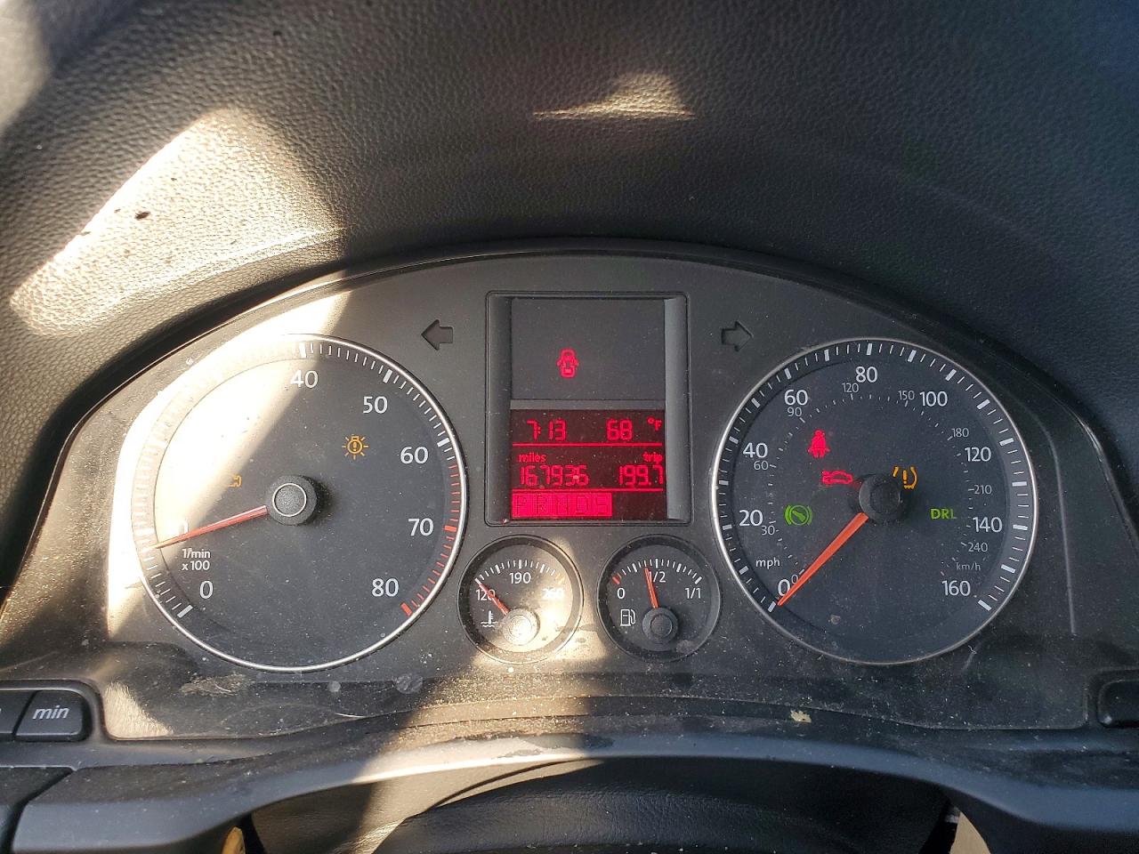 2009 VOLKSWAGEN JETTA SE photo 17