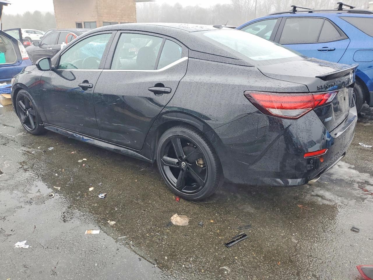 2022 NISSAN SENTRA SR photo 2