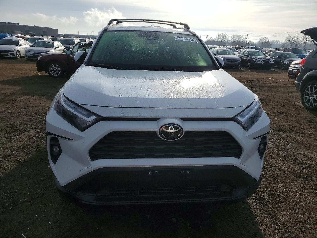 2025 TOYOTA RAV4 XLE PREMIUM photo 5