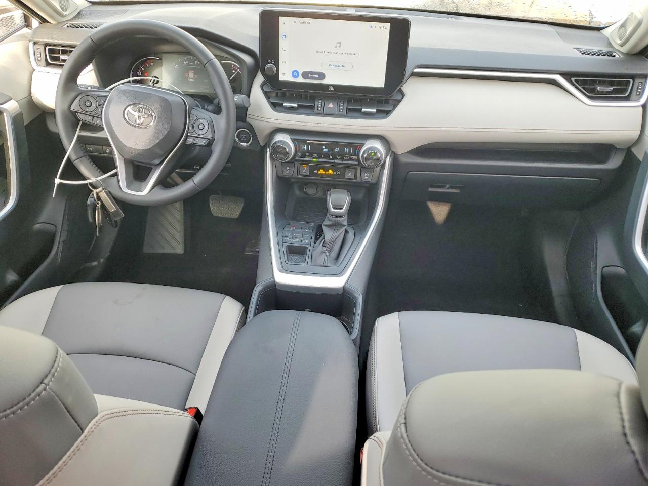2025 TOYOTA RAV4 XLE PREMIUM photo 8