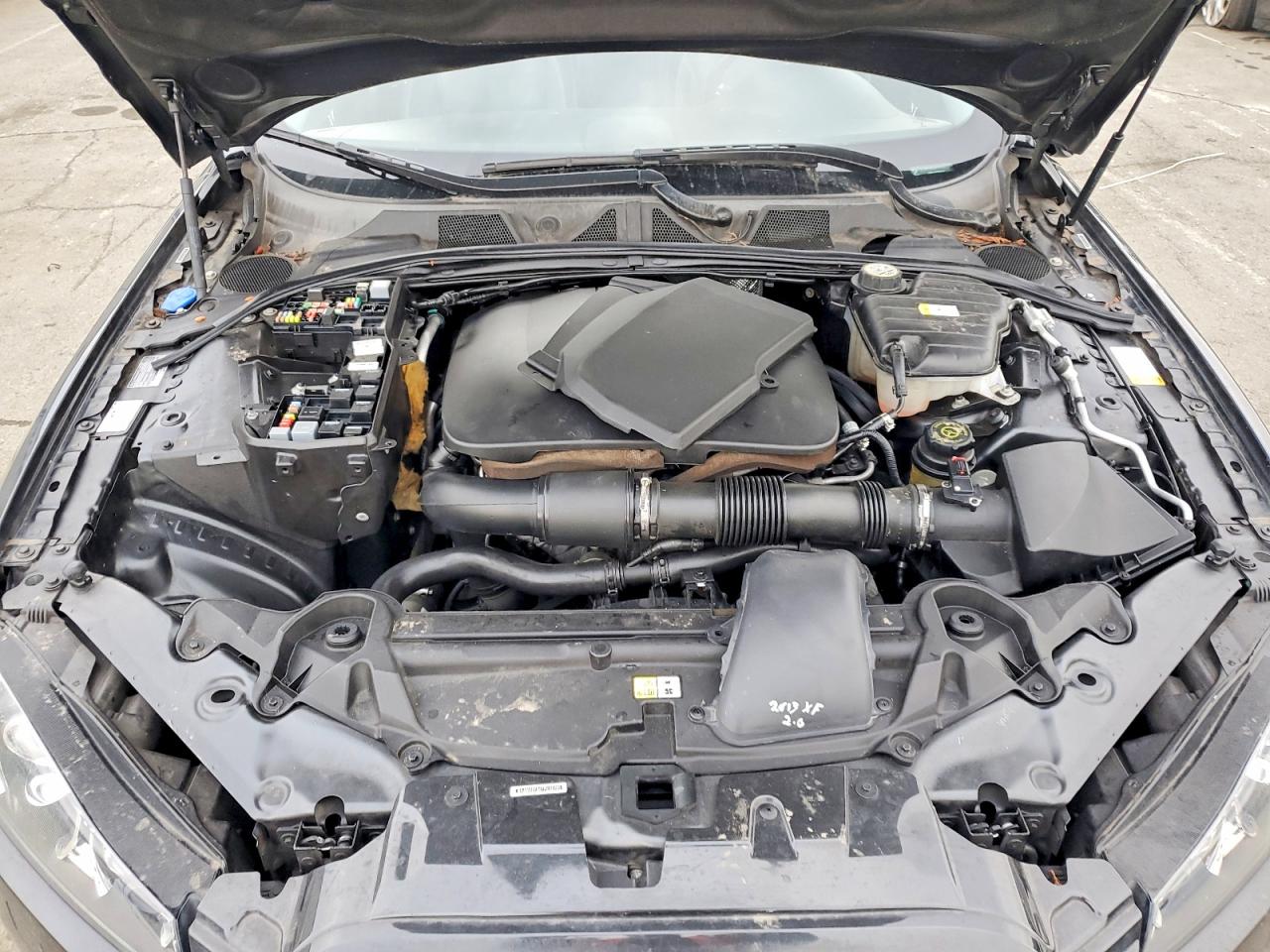 2015 JAGUAR XF 2.0T PREMIUM photo 11