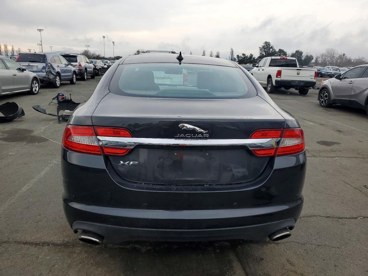 2015 JAGUAR XF 2.0T PREMIUM photo 6