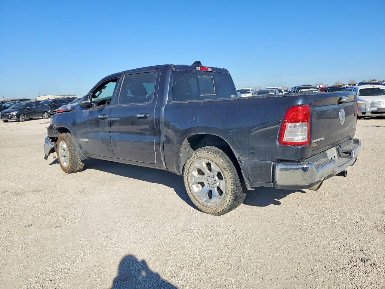 2019 RAM 1500 BIG HORN/LONE STAR photo 2