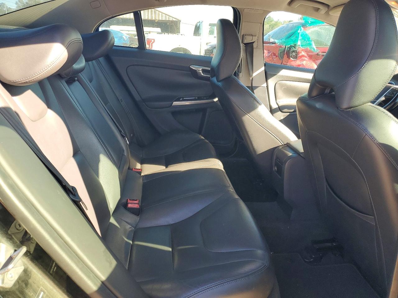 2015 VOLVO S60 PREMIER photo 10