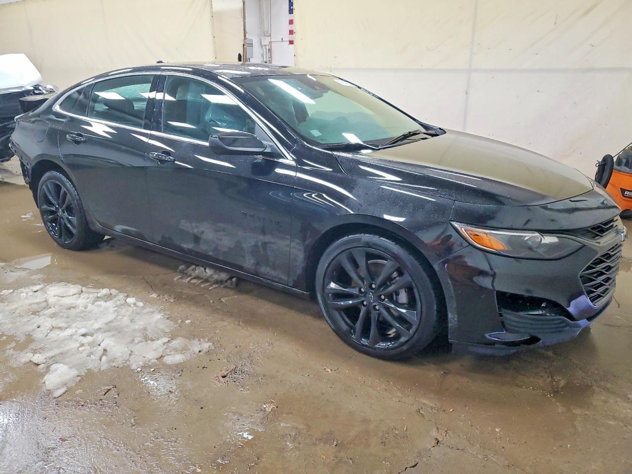 2021 CHEVROLET MALIBU LT photo 4