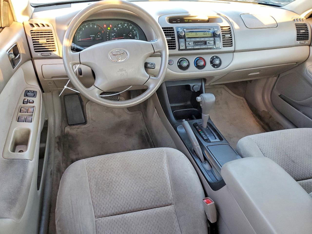 2003 TOYOTA CAMRY LE photo 15