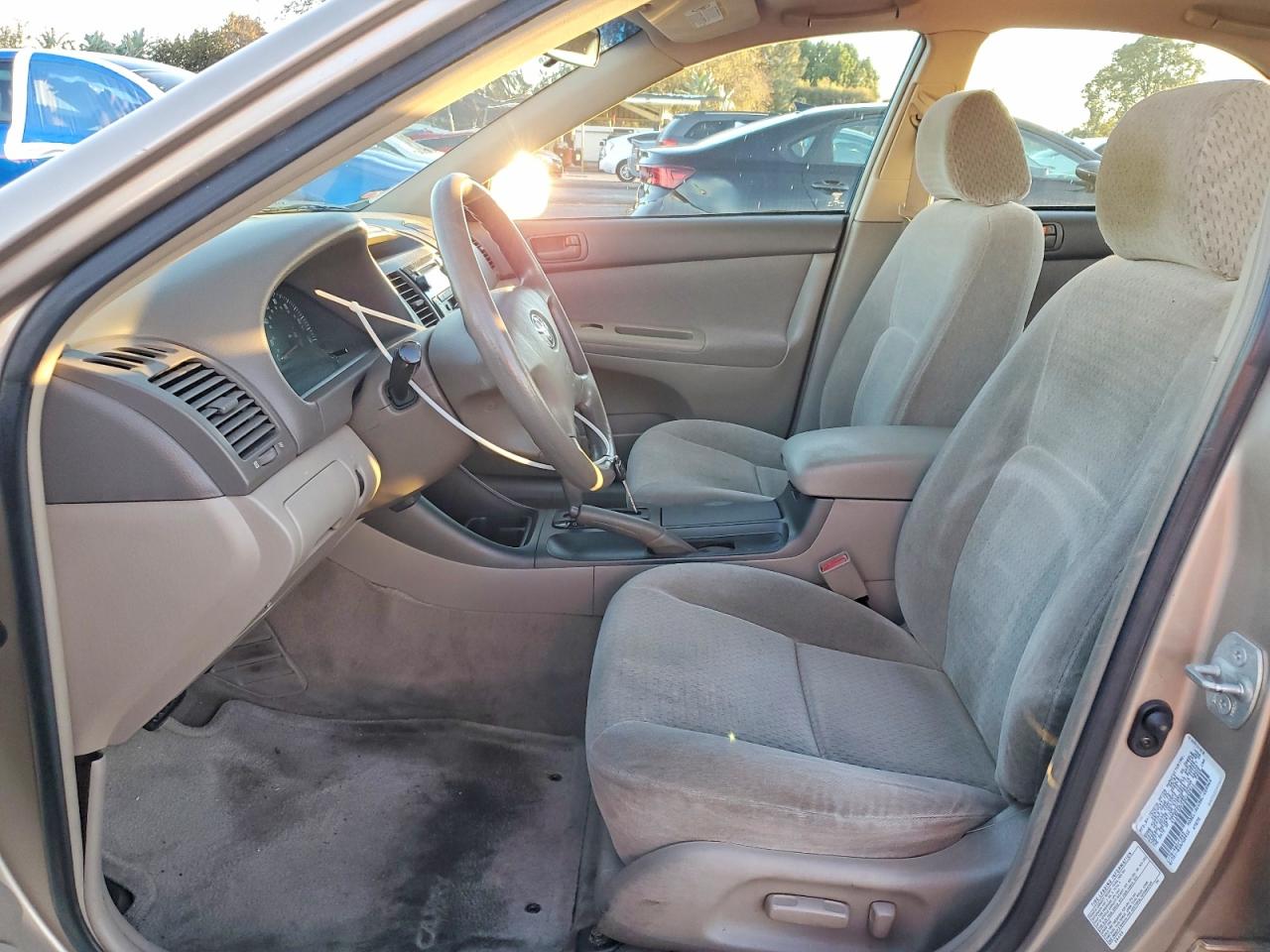 2003 TOYOTA CAMRY LE photo 13
