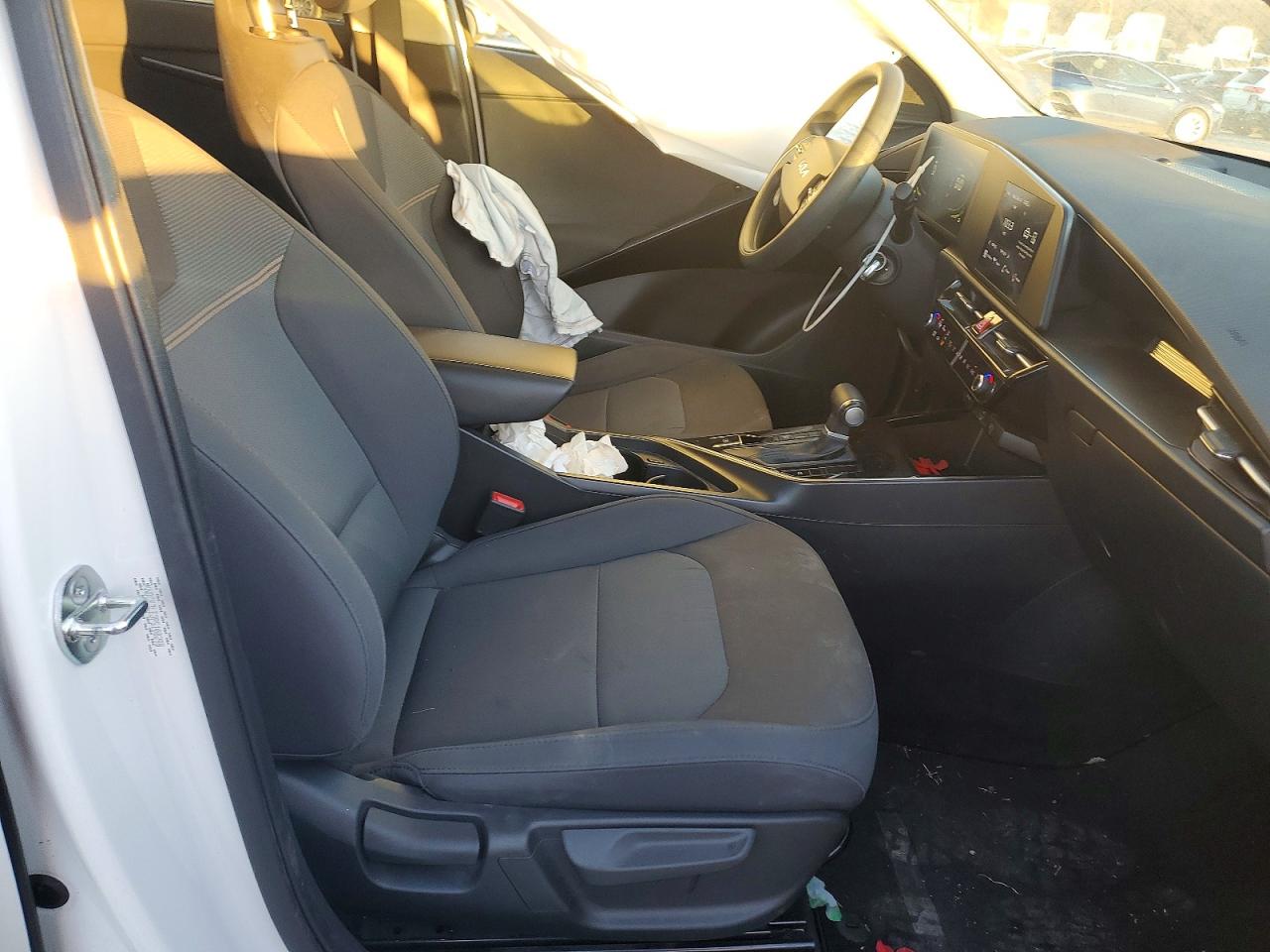 2023 KIA NIRO LX photo 19